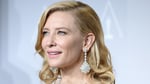 Cate blanchett with oscar wearing chopard 2